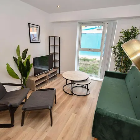 Modern 2 Bedroom In - Sleeps 5 *