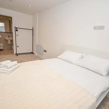 Modern 2 Bedroom In - Sleeps 5 Appartamento