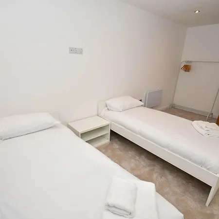 Modern 2 Bedroom In - Sleeps 5 Apartment *