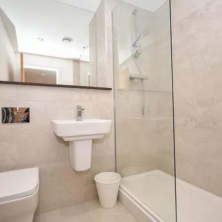Modern 2 Bedroom In - Sleeps 5 Apartment *